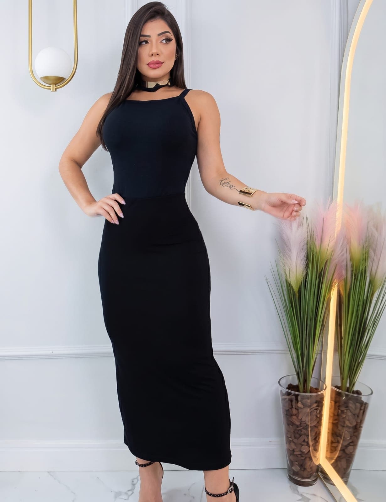 Vestido longo liso anarruga